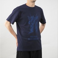 「機動戦士ガンダム 閃光のハサウェイ BLUEシリーズ/WHITEシリーズ Tシャツ」3,300円（税込）（C）創通・サンライズ