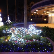 ディズニーアンバサダーホテルの素敵なクリスマス As to Disney artwork, logos and properties： (C) Disney