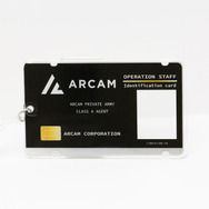 「ARCAM なりきりアクリルパスケース」価格：1,650円（税込）（C）2021 たかしげ宙、皆川亮二・小学館／スプリガン Project