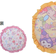 『サンリオ　Pyon Pyon Pyon!!』限定プライズ　プレミアムレース付ラウンドクッション　全２種（C） 2022 SANRIO CO., LTD. APPROVAL NO. L635922