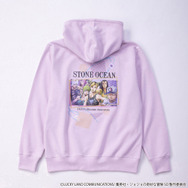 Doublefocus『ジョジョの奇妙な冒険 ストーンオーシャン』プルパーカ・ピンク（C）LUCKY LAND COMMUNICATIONS/集英社・ジョジョの奇妙な冒険SO製作委員会