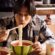 映画『アキはハルとごはんを食べたい』場面写真（C）たじまこと／竹書房・「アキハル」製作委員会