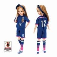 「リカちゃん なでしこジャパンモデル 2015」（C）TOMY （C）2009 Japan Football Association