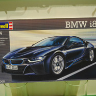 BMW i8の箱絵