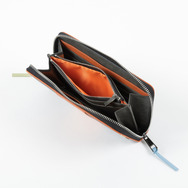「ガンバスター モデル 長財布」15,400円（税込）（C）BANDAI VISUAL・FlyingDog・GAINAX