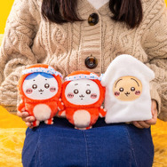 テーブルにちいかわ、ハチワレを座らせたい！「ちいかわ たこイカくじ」が本日2月13日より発売―うさぎのBIGイカクッションもかわいい