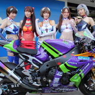 エヴァンゲリオンレーシングのレースクイーン（資料画像）