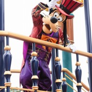 ヴィランズの秋が来た！ドクター・ファシリエ初登場の新パレード、「ザ・ヴィランズ・ハロウィーン“Into the Frenzy”」お披露目