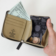 グラニフ『ナイトメアー・ビフォア・クリスマス』コレクション「ジャック フェイス｜ジップウォレット」（C）Disney