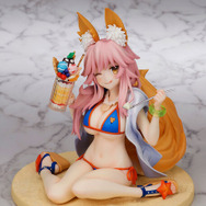 ウィンクする表情や佇まいが愛らしい！『FGO』より水着姿の「玉藻の前」がフィギュア化―最終再臨を常夏感たっぷりに再現