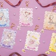 「おジャ魔女どれみ MAHO堂 in キデイランド」がキデイランド9店舗で開催。新商品「フォトキーホルダー パティシエ」（C）東映アニメーション