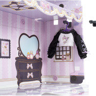 「クールなクロミ リカちゃんルーム」