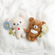 「リラックマ『BASIC RILAKKUMA Flower』ぬいぐるみ」各種（C）2025 SAN-X CO., LTD. ALL RIGHTS RESERVED.