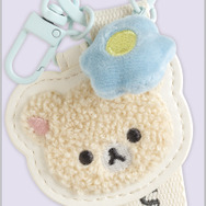 「リラックマ『BASIC RILAKKUMA Flower』ワッペンキーホルダー コリラックマ」（C）2025 SAN-X CO., LTD. ALL RIGHTS RESERVED.
