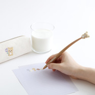 「リラックマ『BASIC RILAKKUMA Flower』くねくねボールペン リラックマ」（C）2025 SAN-X CO., LTD. ALL RIGHTS RESERVED.