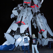 『機動戦士ガンダム』45周年を記念したTシャツコレクション、UTより登場（C）創通・サンライズ