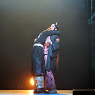 『舞台「鬼滅の刃」其ノ伍 襲撃 刀鍛冶の里』舞台写真（C）吾峠呼世晴／集英社（C）舞台「鬼滅の刃」製作委員会