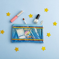 サンエックスキャラクターズ「クリアペンポーチ アフロ犬」使用例（C）2025 SAN-X CO., LTD. ALL RIGHTS RESERVED.