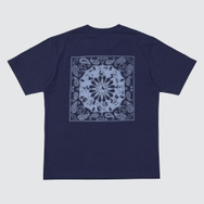 ユニクロ「MEN ディズニー イン ブルー UT」カラー：68 BLUE（C）Disney