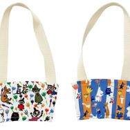 「ムーミンカフェ スタンド」新グッズのカップホルダー（フラワー／ストライプ柄）（C）Moomin Characters