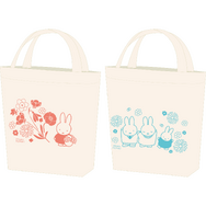 京王百貨店新宿店で開催「Flower Miffy POPUP SHOP」購入特典のミニトートバッ グIllustrations Dick Bruna（C）copyright Mercis bv,1953-2025　www.miffy.com（C）Benelic co.,LTD.