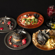 「ゴジラ・THE・アート展」コラボレーションメニュー”赤と黒”