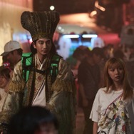 映画『パリピ孔明 THE MOVIE』（C）四葉夕ト・小川亮／講談社 （C）2025 「パリピ孔明 THE MOVIE」製作委員会