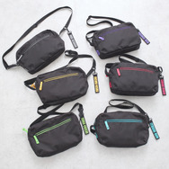 TVアニメ『ブルーロック』× earth music＆ecology Japan Label「クリアショルダーバッググ」