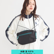 TVアニメ『ブルーロック』× earth music＆ecology Japan Label「クリアショルダーバッグ 糸師 凛 モデル＜ターコイズブルー＞」