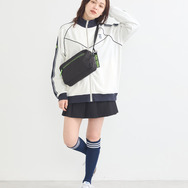 TVアニメ『ブルーロック』× earth music＆ecology Japan Label「クリアショルダーバッグ 潔 世一 モデル＜グリーン＞」