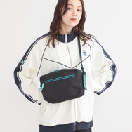 TVアニメ『ブルーロック』× earth music＆ecology Japan Label「クリアショルダーバッグ 糸師 凛 モデル＜ターコイズブルー＞」