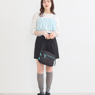 TVアニメ『ブルーロック』× earth music＆ecology Japan Label「クリアショルダーバッグ 糸師 凛 モデル＜ターコイズブルー＞」