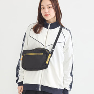 TVアニメ『ブルーロック』× earth music＆ecology Japan Label「クリアショルダーバッグ 蜂楽 廻 モデル＜イエロー＞」