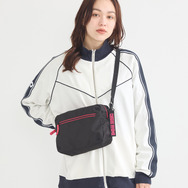 TVアニメ『ブルーロック』× earth music＆ecology Japan Label「クリアショルダーバッグ 千切 豹馬 モデル＜ピンク＞」