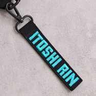 TVアニメ『ブルーロック』× earth music＆ecology Japan Label「クリアショルダーバッグ 糸師 凛 モデル＜ターコイズブルー＞」