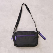 TVアニメ『ブルーロック』× earth music＆ecology Japan Label「クリアショルダーバッグ 御影 玲王 モデル＜パープル＞」