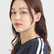 TVアニメ『ブルーロック』× earth music＆ecology Japan Label「マルチWAYイヤーカフネックレス」使用例