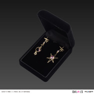 アイカラーピアス 3（ルビー）