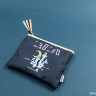 「ニョロニョロ フラットポーチ」（C）Moomin Characters