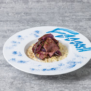 荼毘のFOOOOSH冷製白みそ豆乳麺（C）堀越耕平／集英社