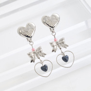 『ふたりはプリキュア』× earth music＆ecology Japan Label「ふたりはプリキュア イヤリング」（C）東映アニメーション