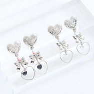 『ふたりはプリキュア』× earth music＆ecology Japan Label「ふたりはプリキュア ピアス」（C）東映アニメーション