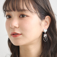 『ふたりはプリキュア』× earth music＆ecology Japan Label「ふたりはプリキュア ピアス」（C）東映アニメーション