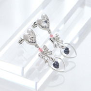 『ふたりはプリキュア』× earth music＆ecology Japan Label「ふたりはプリキュア ピアス」（C）東映アニメーション