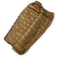 進撃の巨人 × NANGA SQUARE FOOT 600