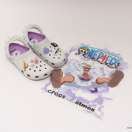 「ワンピース×アトモス×クロックス ギアファイブ クラシック ラバーアウトソール クロッグ」