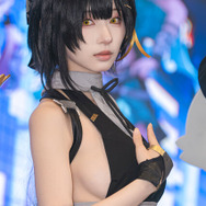 漂泊者（女）／月海つくね（X：@XaiabP）