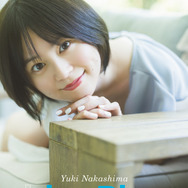 『中島由貴写真集 blue Blue』通常版表紙