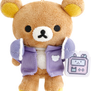 「ゲーミングリラックマ おきがえリラックマ（ゲーマー）」別売りのおでかけぬいぐるみキーホルダーを着せ替えられる（C）2025 SAN-X CO., LTD. ALL RIGHTS RESERVED.