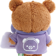 「ゲーミングリラックマ おきがえリラックマ（ゲーマー）」別売りのおでかけぬいぐるみキーホルダーを着せ替えられる（C）2025 SAN-X CO., LTD. ALL RIGHTS RESERVED.